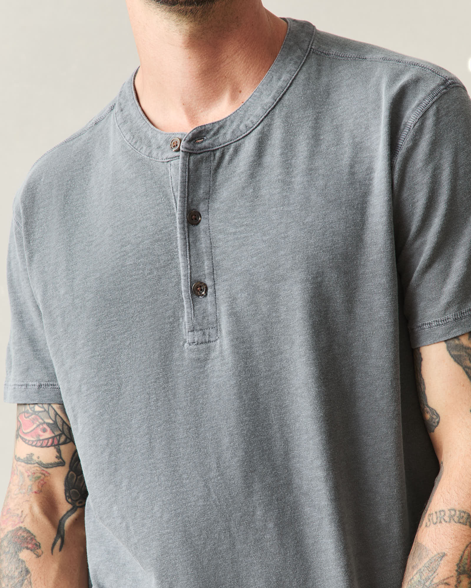 Men's Broken-In Premium Slub Henley - Vintage Poppyseed - Image 4
